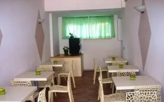 Mary Hotel
