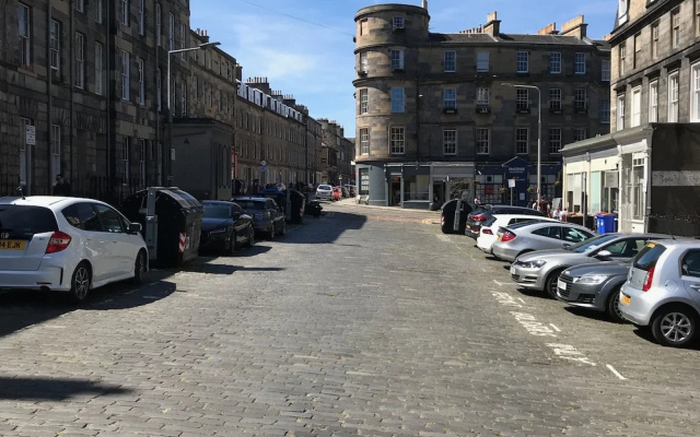 Broughton Place Apartment