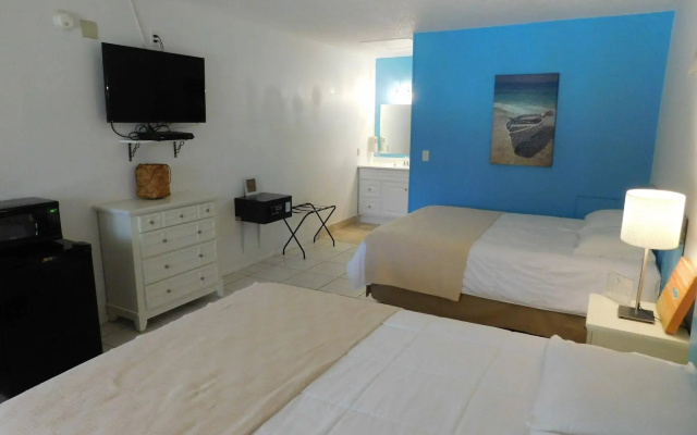Nokomis Inn and Suites