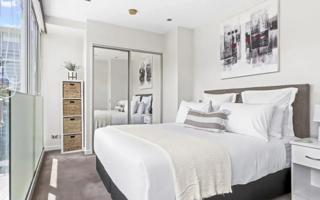 Light and convenient city living