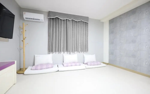 Lavichi Hotel