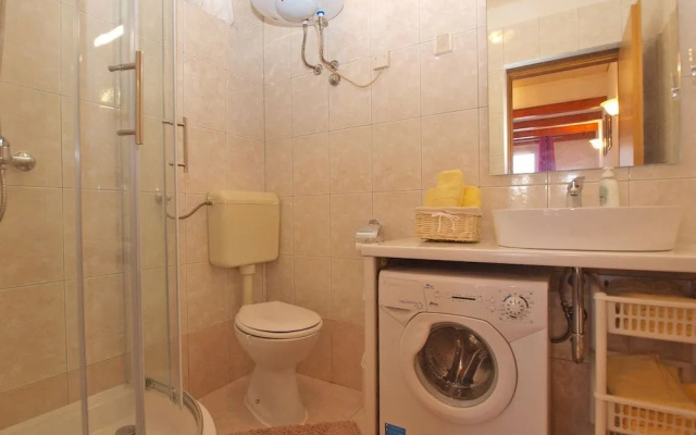 Apartment 1558