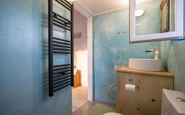 Exarcheia athens studio for 2 pers.