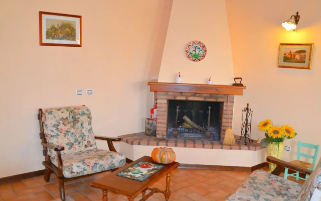 Holiday Home With Pool in Stabbia
