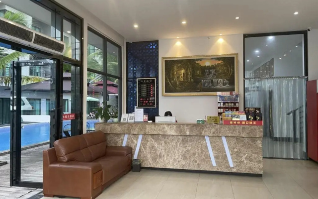 East Holiday Hotel