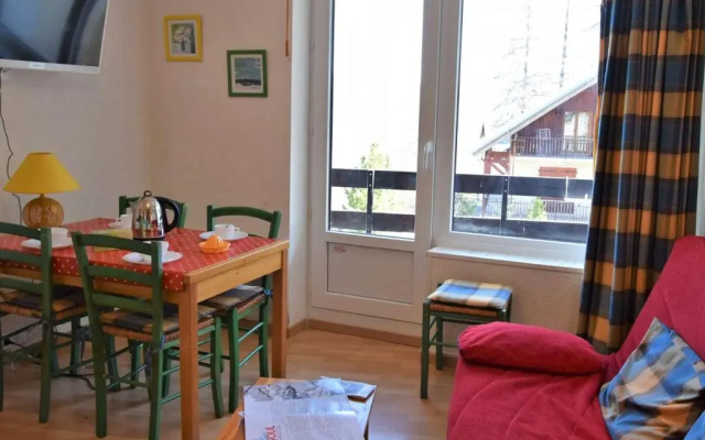 Appartement Risoul, 1 pièce, 4 personnes - FR-1-330-57