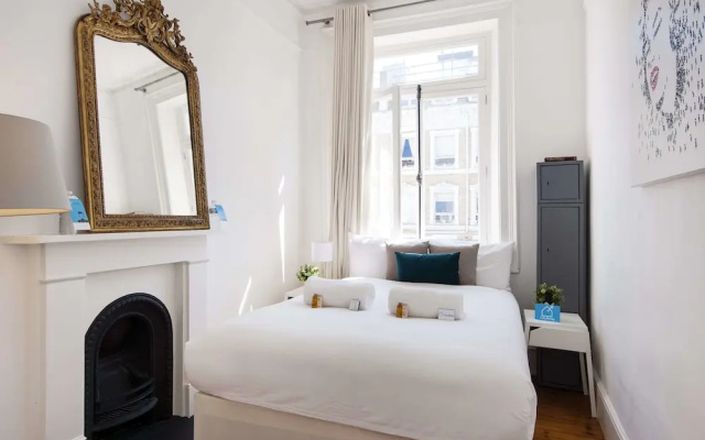 The Earls Court Trebovir House - MC01