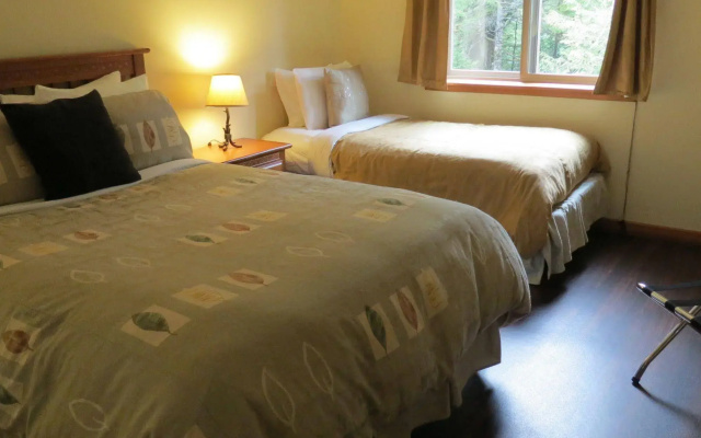 Cobble Wood Guesthouse
