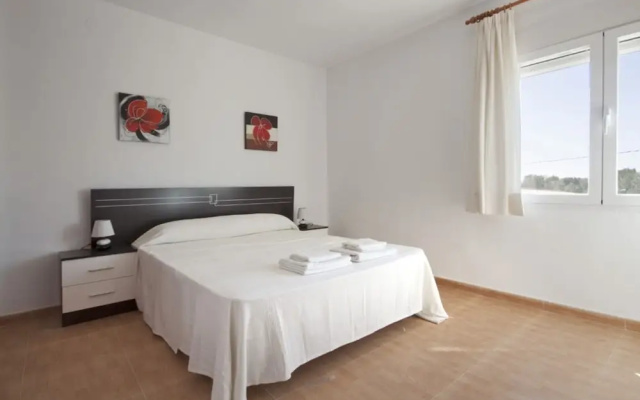 Villa - 5 Bedrooms with Pool and WiFi - 105012