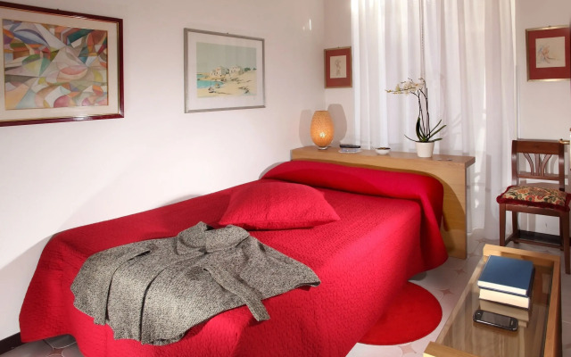 Roma Central Guest House