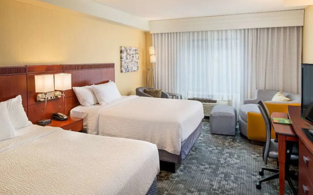 Courtyard Hanover Lebanon