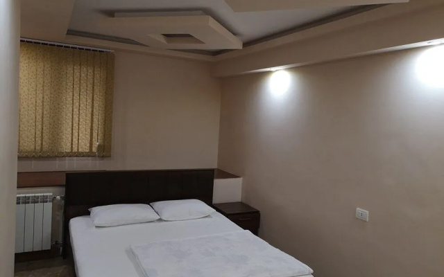 Prime Hotel & Hostel