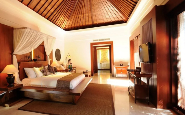 Centara Grand Nusa Dua Resort & Villas