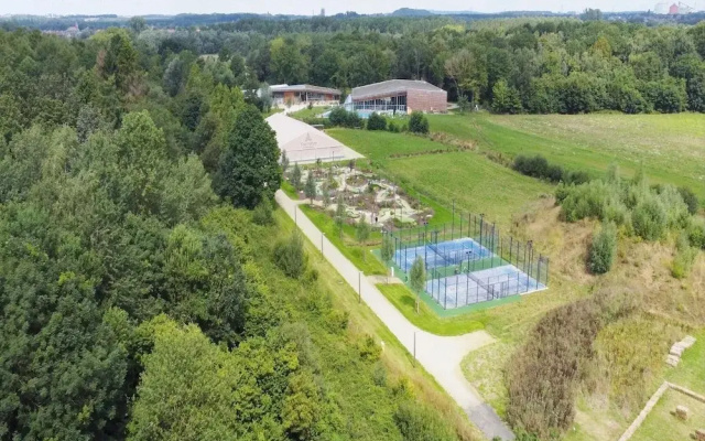 Treehouse in Tournai With Sauna and Terrace