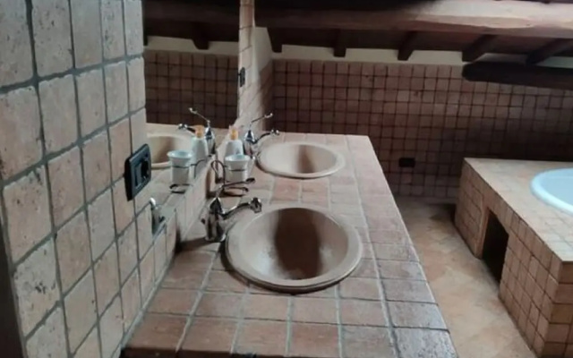 Premium Castle in Vetralla with Jacuzzi
