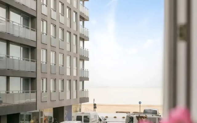 Cozy Apartment With Sea-view 1 min From Beach