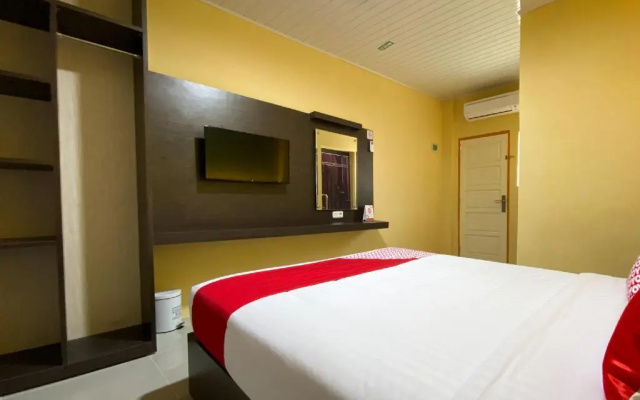 Oyo Kelapa Gading Guesthouse