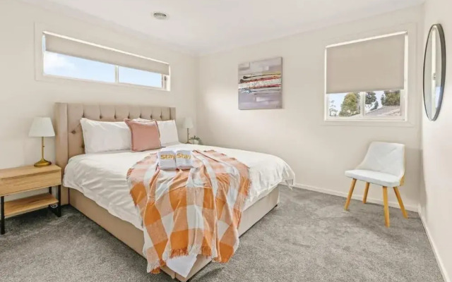 StayAU Modern Sanctuary Mins Ct&Airport