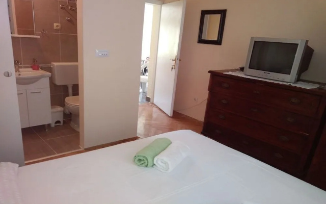 Rooms Brezak