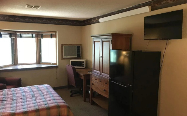 Riverwood Inn & Conference Center