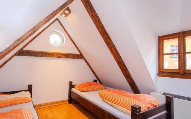 Hostel Santini Prague