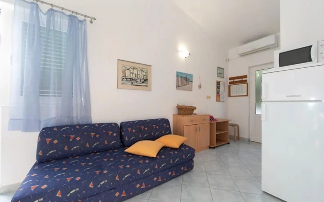 Blue - 100 m From Beach - A1