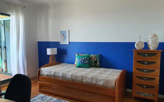 Luzia's Apartment - 2 Bedroom Apartment Sleeps 4