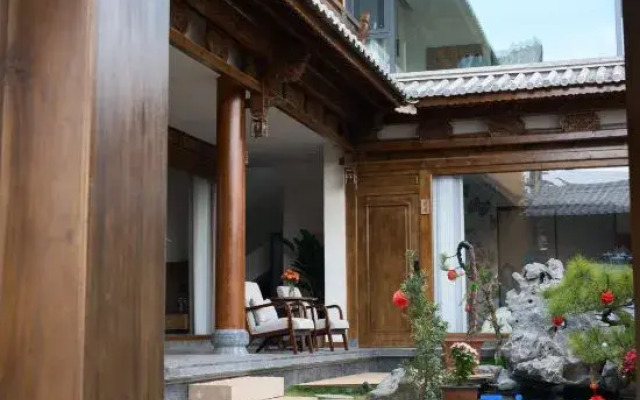 Yuexi Inn · MistyFields | 180° Fieldside Vacation Apartment (Shaxi Ancient Town)