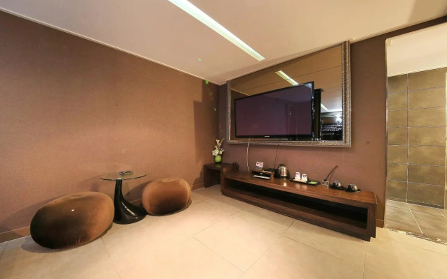 IMT 2 Hotel Wolgot