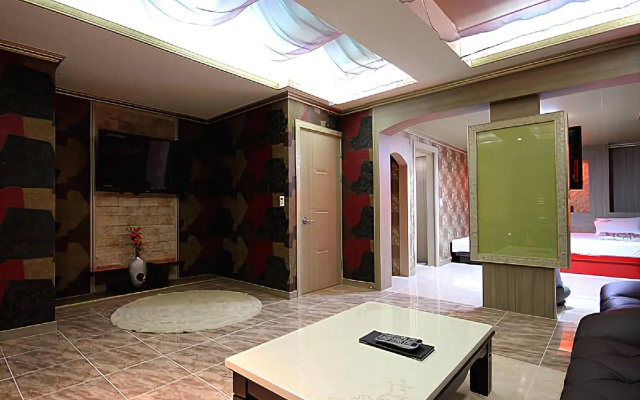 Brown Hotel