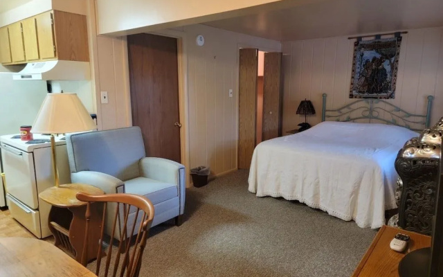 Wagon Wheel Hotel