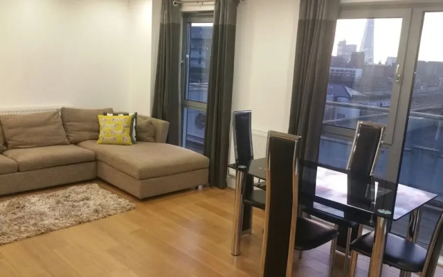 Astonished 2 Bedroom near London Bridge