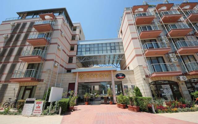Апартаменты Menada Tarsis Apartments Солнечный берег вид на фасад