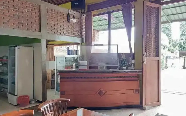 Hotel Shinta 1 Near Stasiun Kertosono Mitra RedDoorz