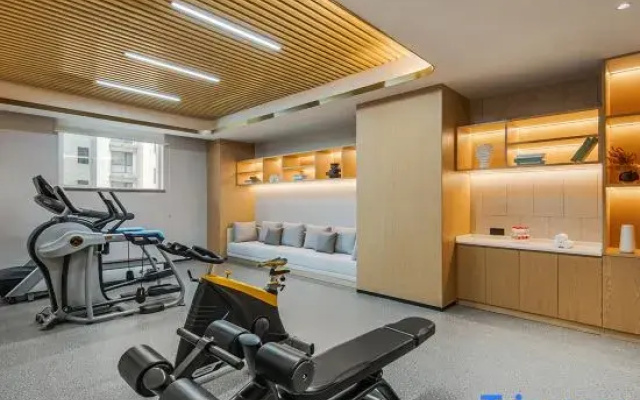 Liyi Hotel (Minhe County Government Center Branch)