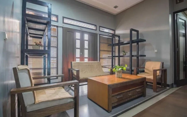 RedDoorz Syariah near Politeknik Negeri Bandung 3