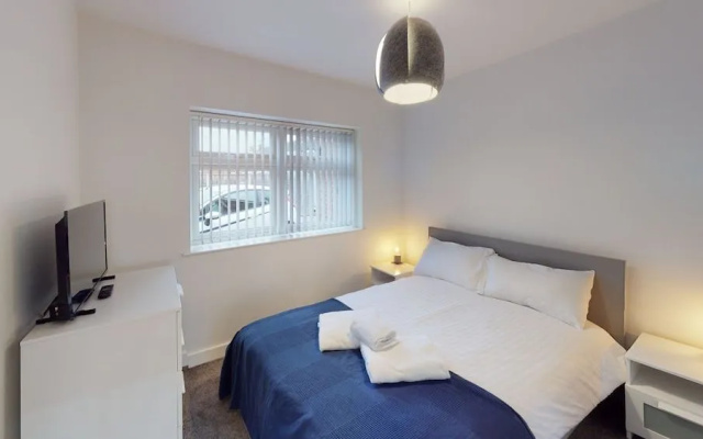 Apartment 332