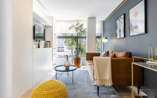 Brand New Studio in Perfect Location!