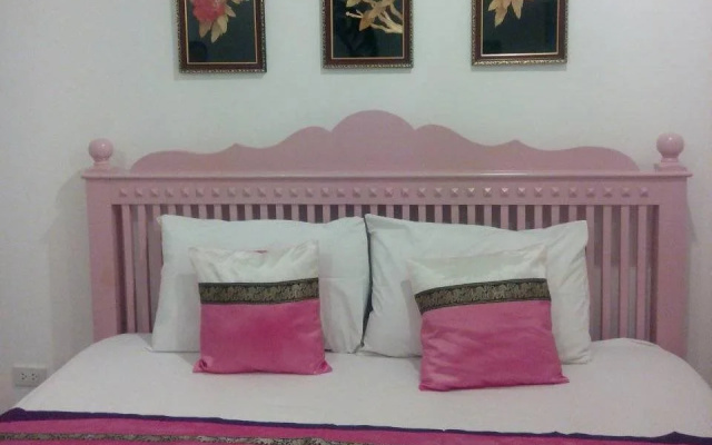 Baanpordee Guesthouse