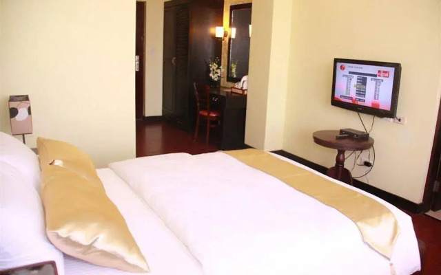 San Remigio Pensionne Suites
