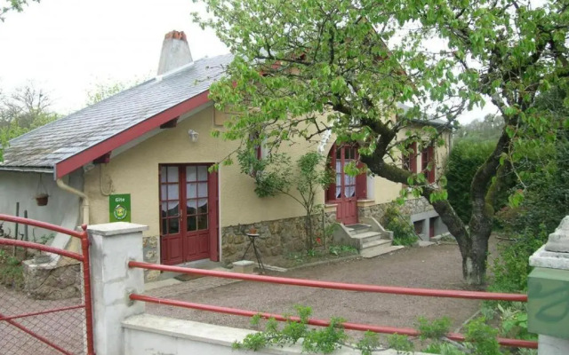 Gîte Hérisson, 3 pièces, 5 personnes - FR-1-489-15