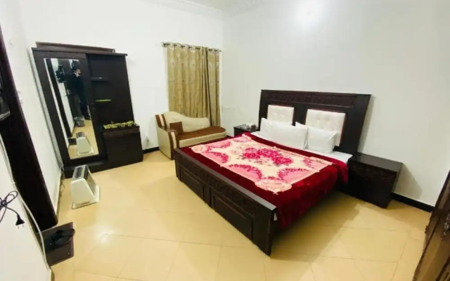 Lux Lounge Guest House