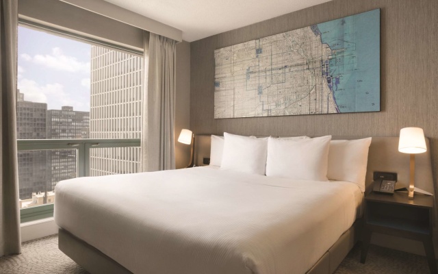 Hilton Chicago/Magnificent Mile Suites