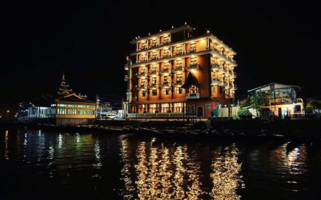 Thousand Island Hotel Inle Lake