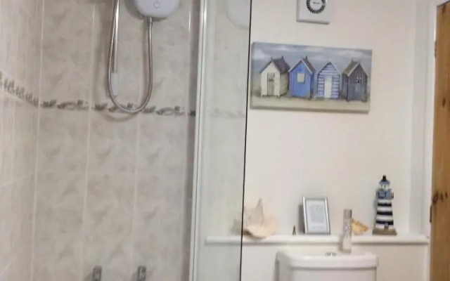 Pendower Apartment