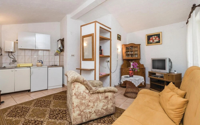 Stunning Home in Potocnica With Wifi and 1 Bedrooms