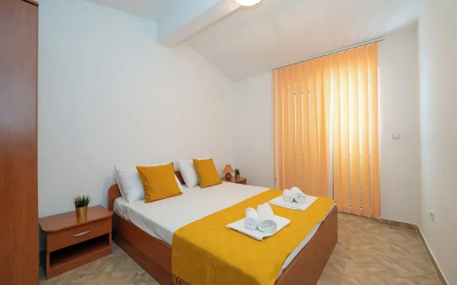 Apartments Adela III
