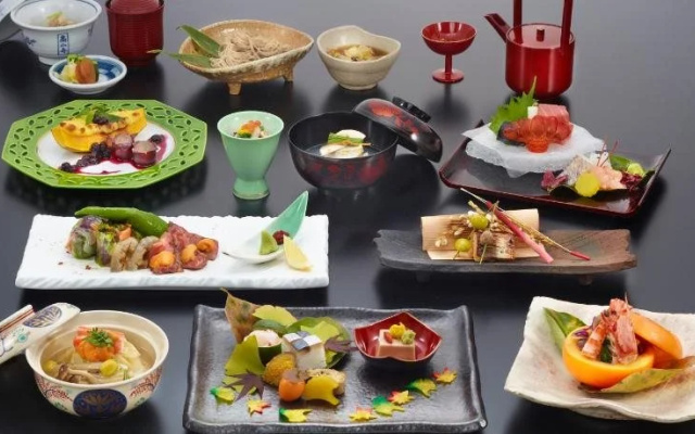 Menard Aoyama Resort: Wafukan Utatsukasa