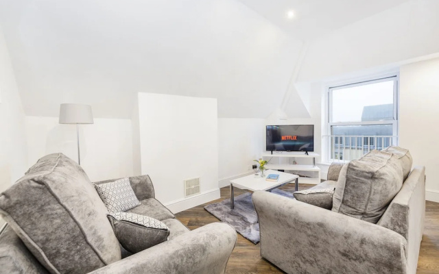 Clifton Down Penthouse