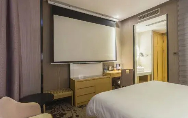 Lavande Hotel (Chongqing Tongliang Wanda Plaza Gas Building)